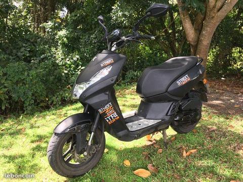 Peugeot Kisbee 2017 50ccm scooter