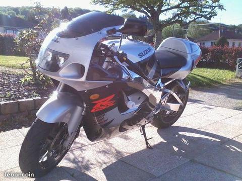 Gsxr 750 srad