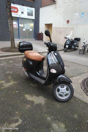 Scooter Piaggio Vespa ET4 125