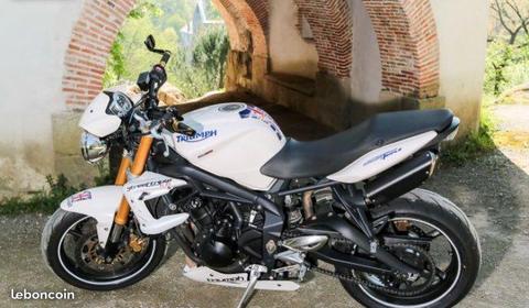 Triumph Street Triple 675