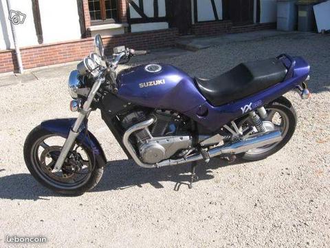 Suzuki 800VX ou echange contre japonnaise an 70