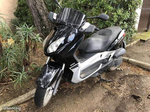 Scooter Yamaha 125 xmax