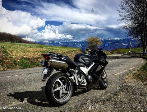 Honda 800 vfr vtec