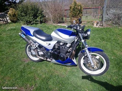 Kawasaki ZR7