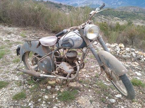 Moto collection peugeot 57 tcl année 1954