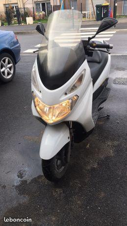 Suzuki Burgman 125 cc
