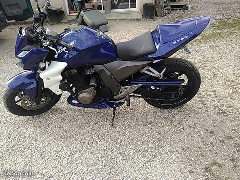 Kawasaki z750 peinture PERSO ( Z 750 )