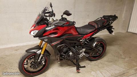 MT-09 Tracer Yamaha Lava Red Full