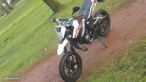 Moto 50