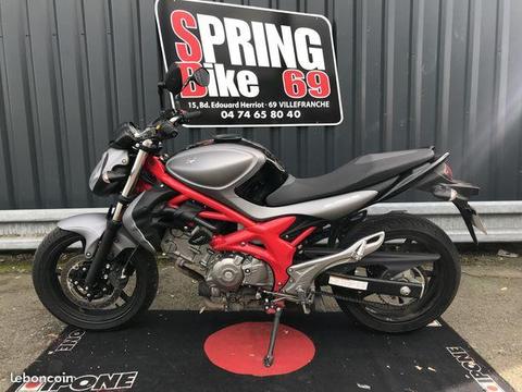 Suzuki gladius sfv650 grise 2015 a2 35 kw