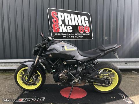 Yamaha mt07 35kw a2 2016 night fluo