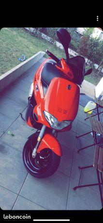 Gilera runner