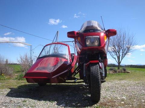 BMW K100 LT attelée à un side Jeaniel condor