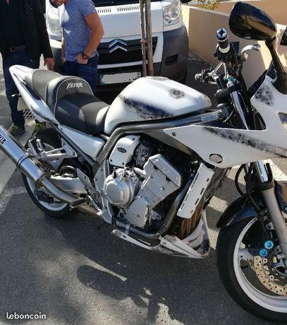 1000 Fazer moteur 8500Km
