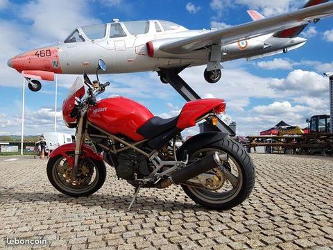 Ducati 900 monstro
