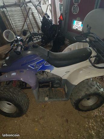 Quad marque dinili 80 cm3de 2004