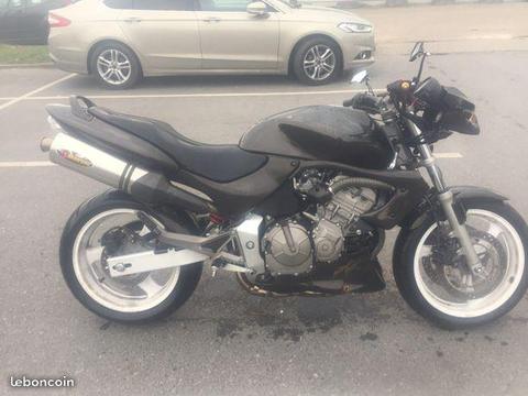 Moto 600cc Honda hornet