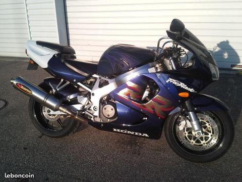 Honda cbr 900