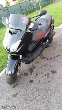 Xmax 125