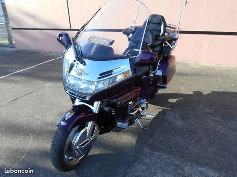 AV goldwing 1500se rare violette état irréprochabl