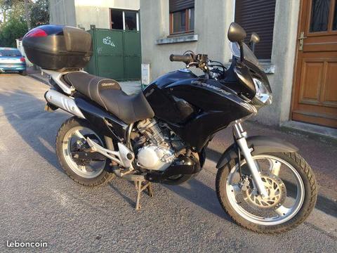 Honda Varadero XL 125 cc année 2012 révisions ok