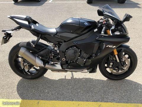 Yamaha r1