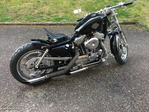 Harley 883 bobber