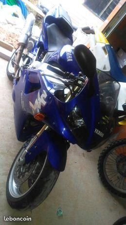 Yamaha r1 premier modèle carbu 98 99