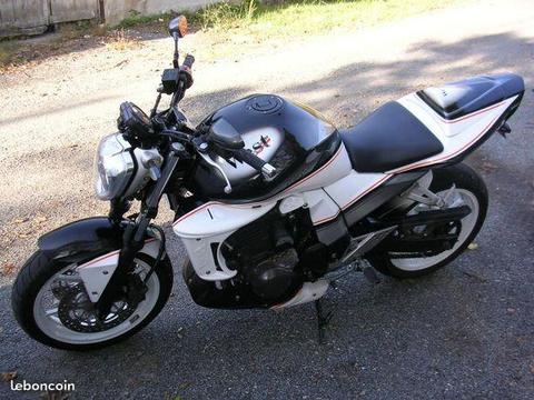 Kawazaki Z 750 Model Unique