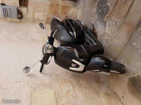 scooter Peugeot 125 django vespa révisé