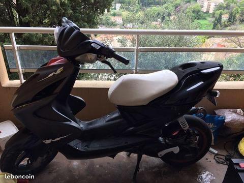 Echange 50 cc contre voiture