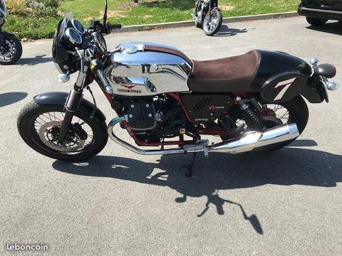 Moto Guzzi V7 II RACER 750 cm3