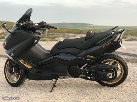 Tmax black max 530 ABS faible KMS etat neuf