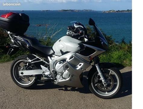 Yamaha FZ6 Fazer 600 cm3 98 cv