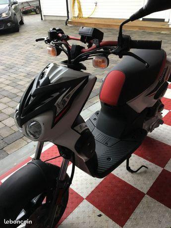 URGENT Scooter MNK STUNT_ Avec ses Documents 2016