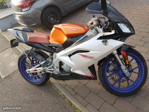 aprilia rs3