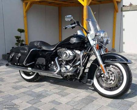 Harley Davidson Road-King bridé A2