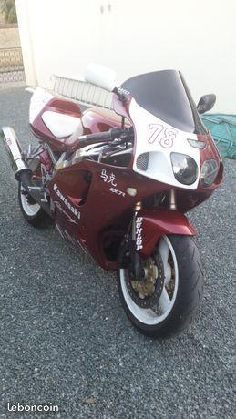Kawasaki ZX7R
