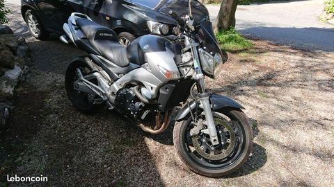 Moto gsr 600