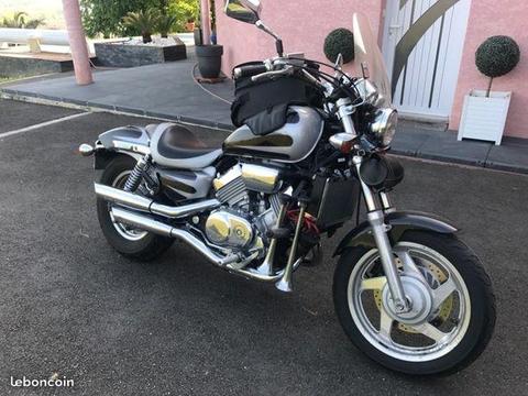 Honda vfc 750