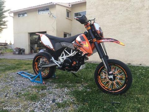 KTM 690 smc