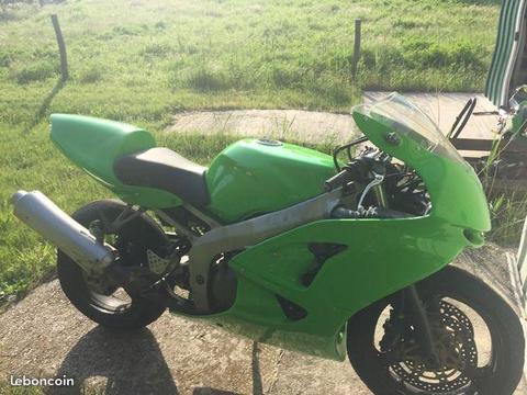 Kawasaki zx6r