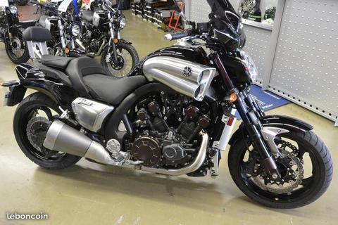 Yamaha V-MAX 1700