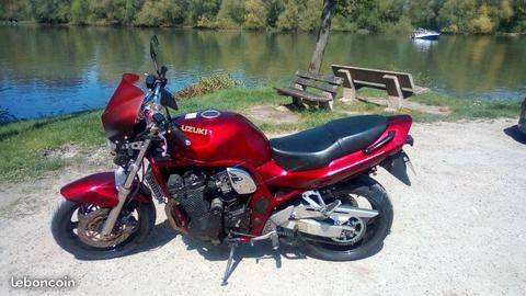 1200 bandit n en excellent etat