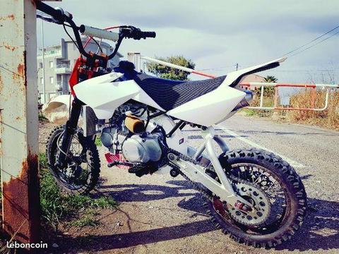 Moto dirt YCF