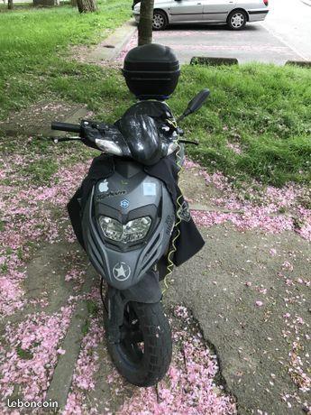 Scooter typhon