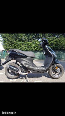 Scooter neos yamaha 2temps 2017 1 ère main