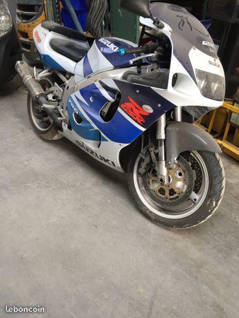 Gsxr 750 srad
