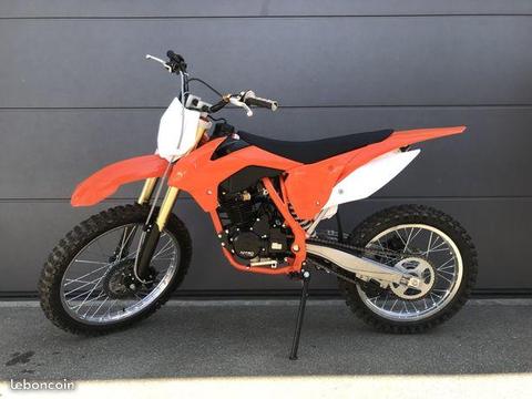 Dirt Nitro Tornado 250cc