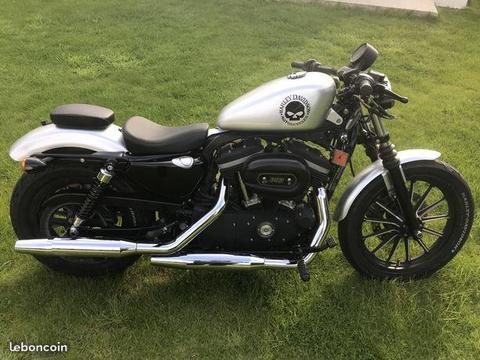 Harley-Davidson Iron 883